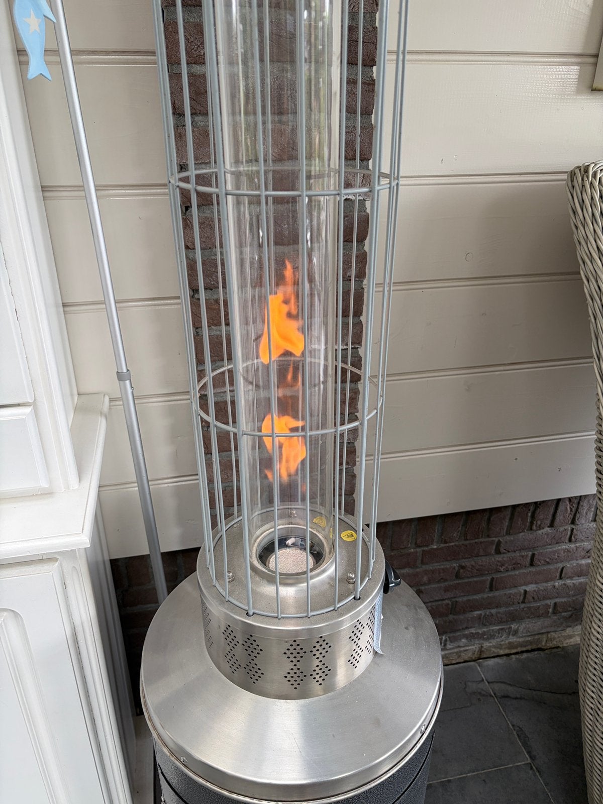 Nette gebruikte terrasverwarmer op gas., Ophalen, Draaibaar, Gebruikt, Vloer