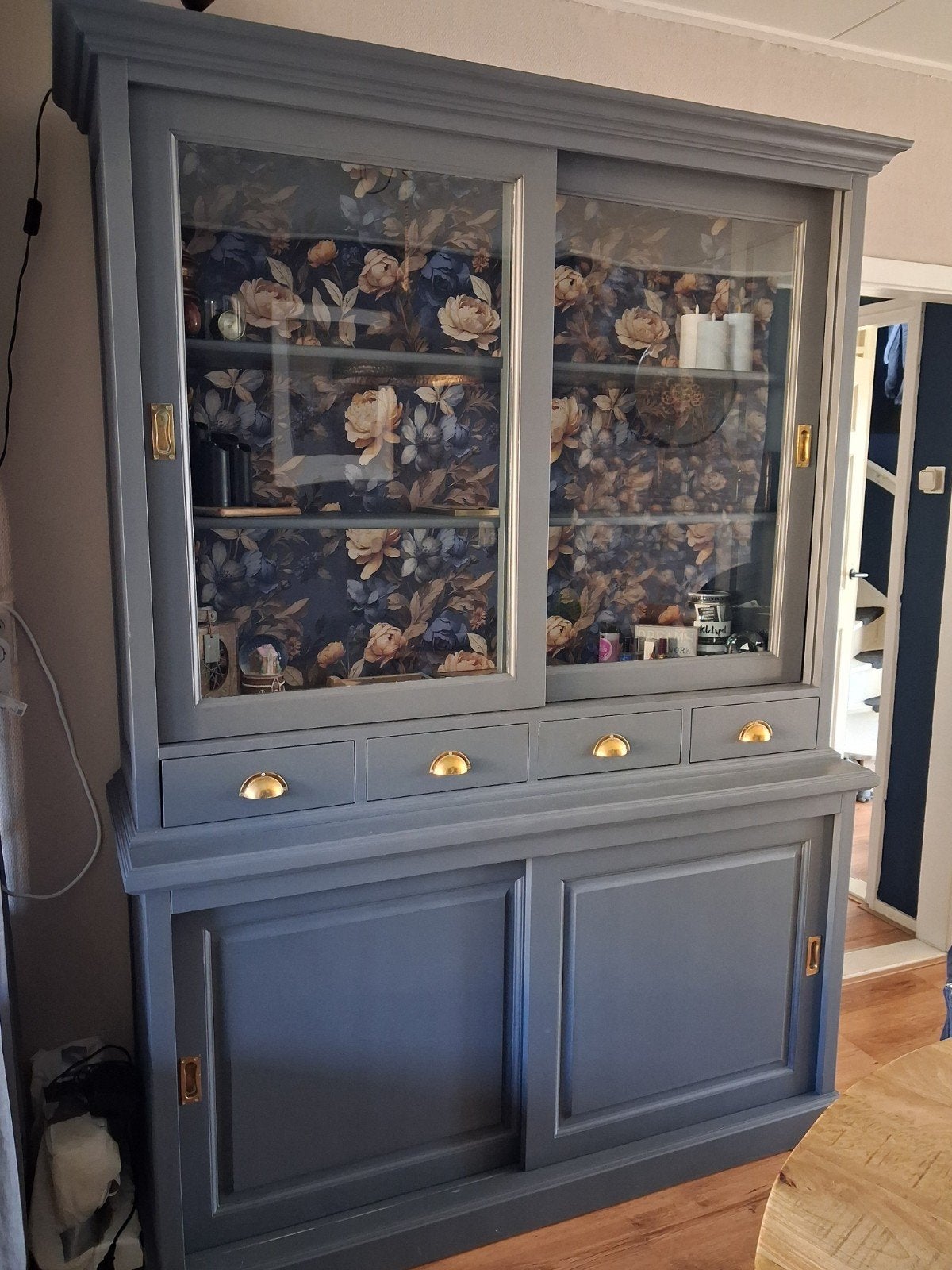 Gratis af te halen. Mooie kast!, Ophalen, Zo goed als nieuw, 25 tot 50 cm, 200 cm of meer