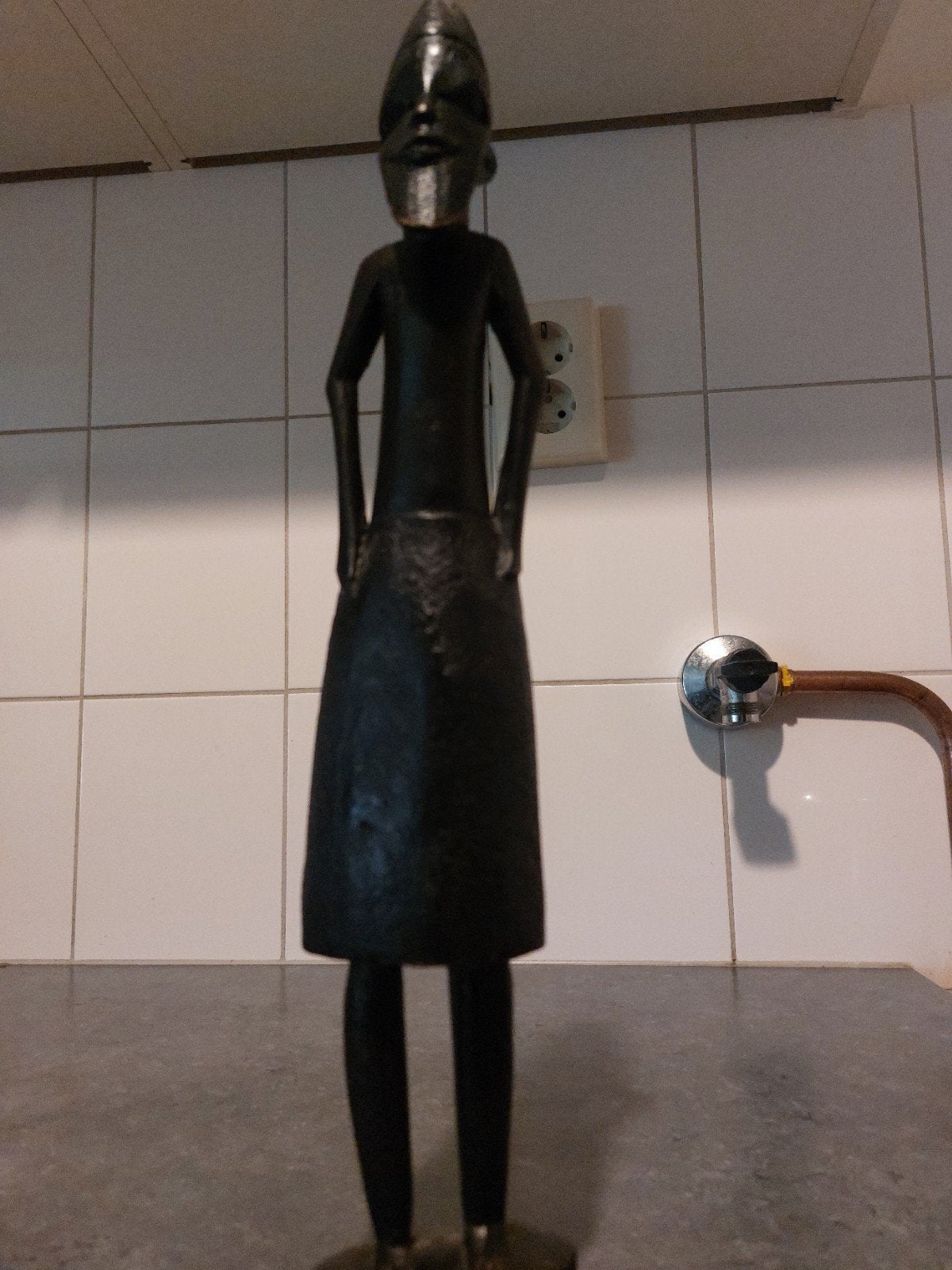Afrikaans houten beeld - Handgesneden figuur, Antiek en Kunst, Hout, Afrika, Handgemaakt, Beeld