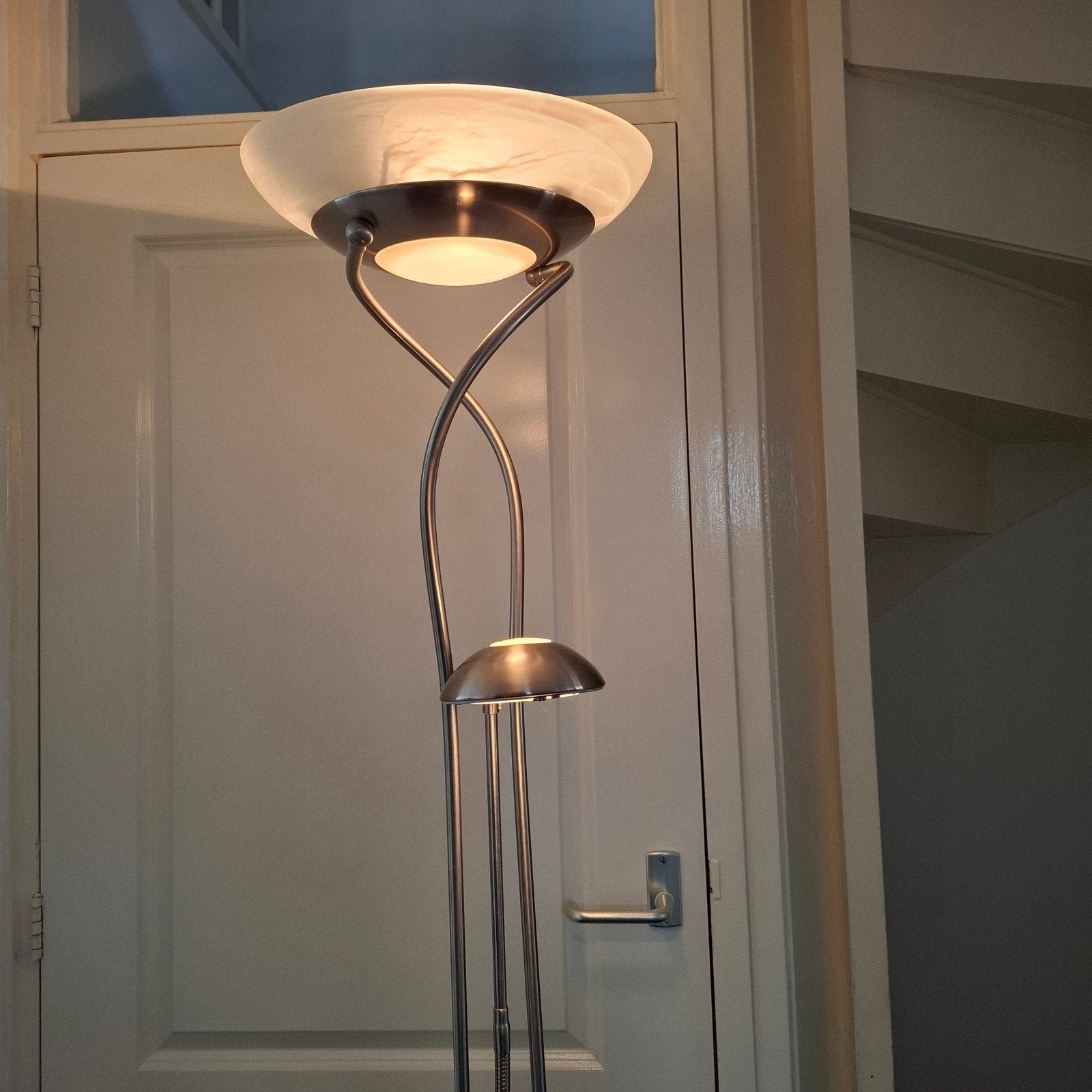 Moderne staande lamp met leeslamp - geborsteld staal, Ophalen, Gebruikt, E27 (groot), Glas