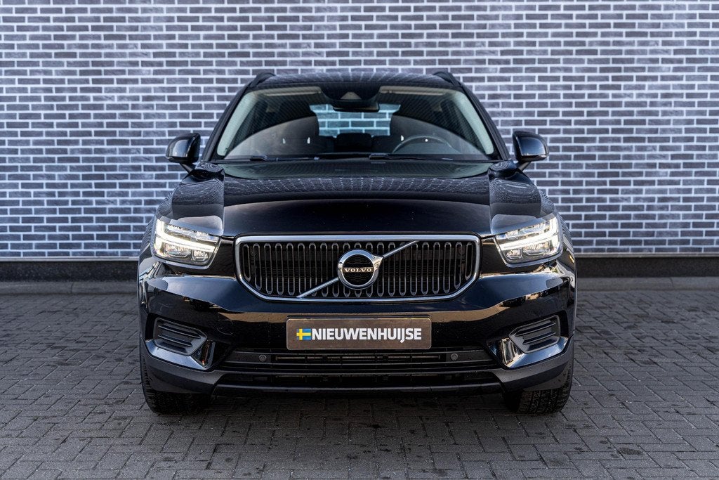 Volvo XC40 T2 Momentum Core | Navigatie | Cruise Control | T, Auto's, Volvo, 12 maanden, Gebruikt, Euro 6, Leder en Stof