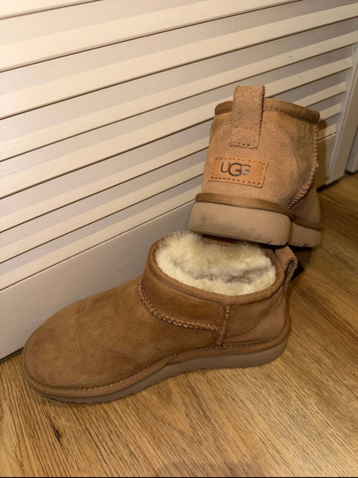 Uggs brown, Bruin, Lage of Enkellaarzen, Nieuw, Ophalen of Verzenden