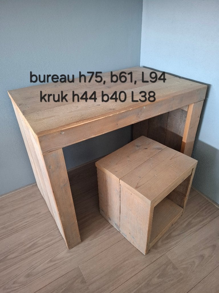 Steigerhouten bureau met kruk, Huis en Inrichting, Industrieel, Ophalen, Gebruikt, Hout