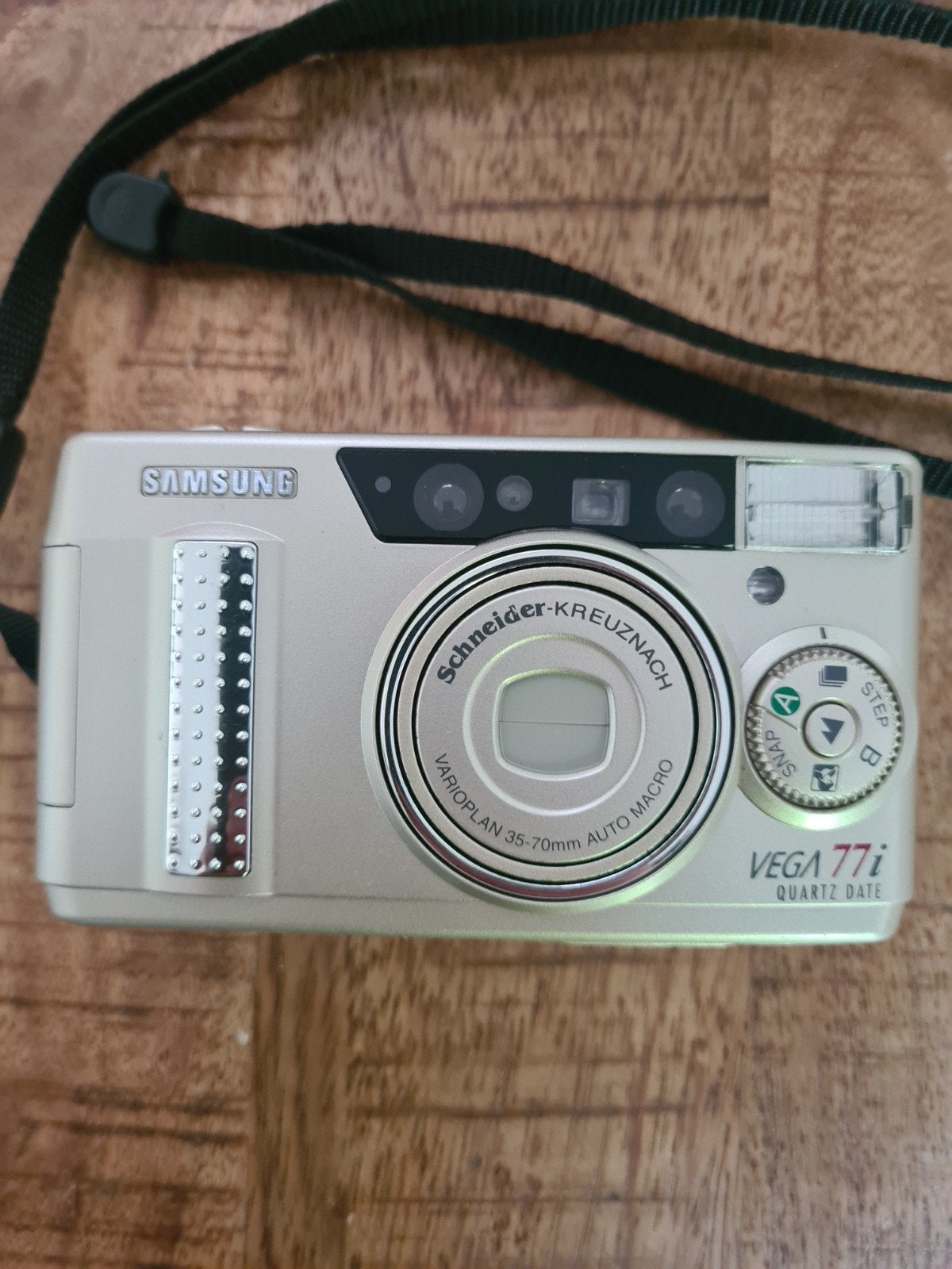 Samsung VEGA 77i Compact Camera - Schneider-Kreuznach getest, Ophalen of Verzenden, Gebruikt, Compact, Samsung