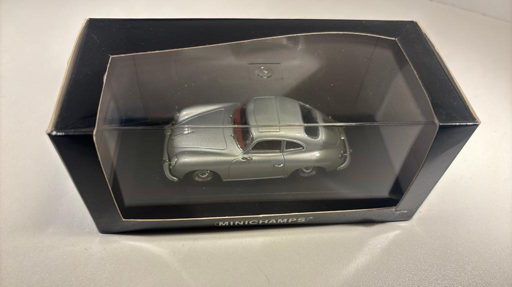 Porsche 356 b zilver minichamps 1.43, Hobby en Vrije tijd, Modelauto's | 1:43, Auto, Ophalen of Verzenden, MiniChamps, A