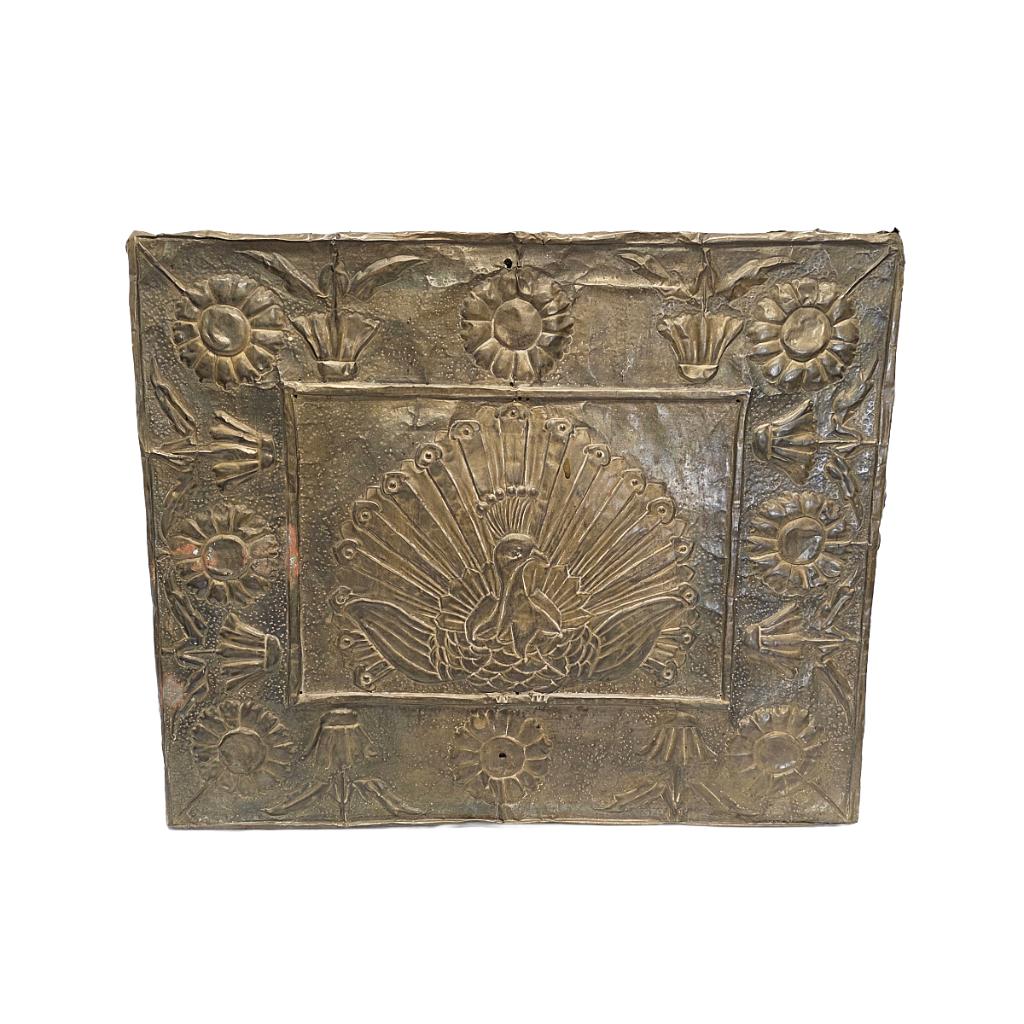Antiek repoussé koperen paneel met pauw, Antiek en Kunst, Ophalen of Verzenden, Brons