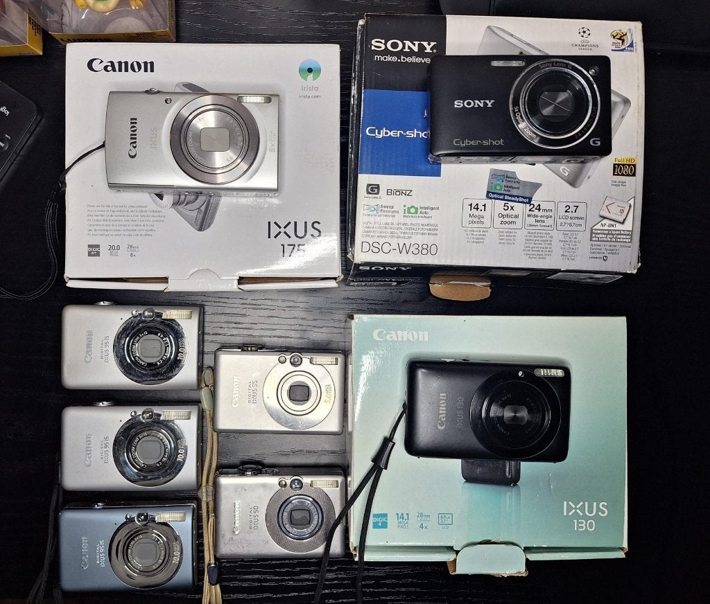 Kleine Collectie Digitale Foto Camera's [ Retro / Vintage ], 20 Megapixel, Canon, Compact, Ophalen of Verzenden