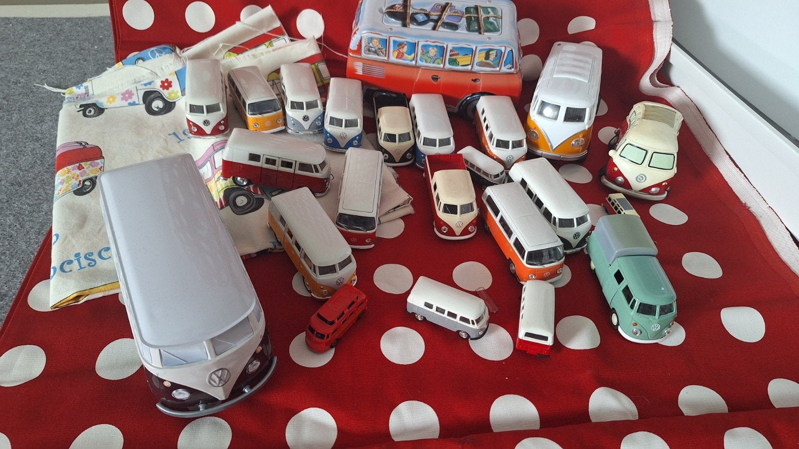 Verzameling Volkswagen Busjes Speelgoedauto's, Ophalen of Verzenden, Gebruikt