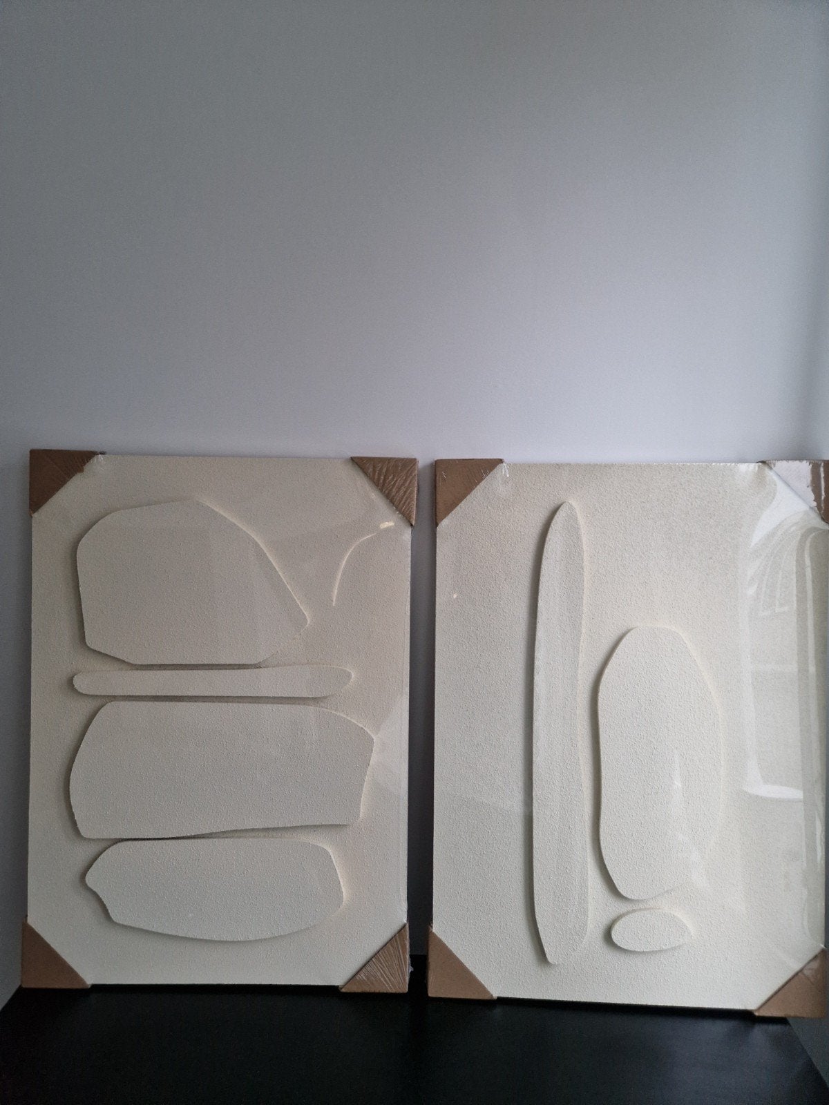 2 Nieuwe Wandpanelen 70x50x2,8 cm Off-White 3D-reliëf, Nieuw, Wandbord of Wandpaneel, Ophalen, Beige