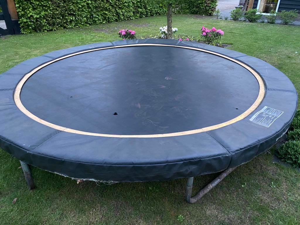 Trampoline, Ophalen, Gebruikt