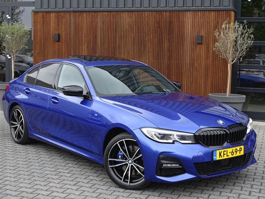 BMW 3-serie 330e 292PK High Executive / M-Sport Individual /, 1998 cc, Achterwielaandrijving, Gebruikt, Euro 6