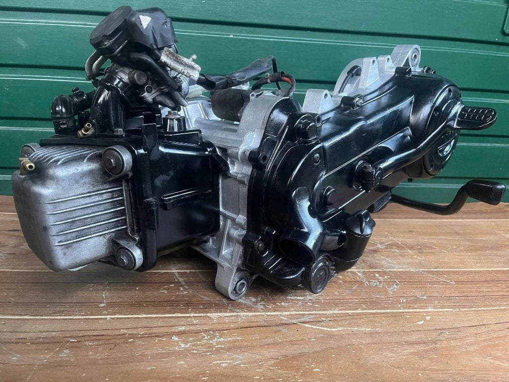 Vespa/Piaggio 4T 2V Motorblok | Plug & Play, Ophalen of Verzenden, Blok
