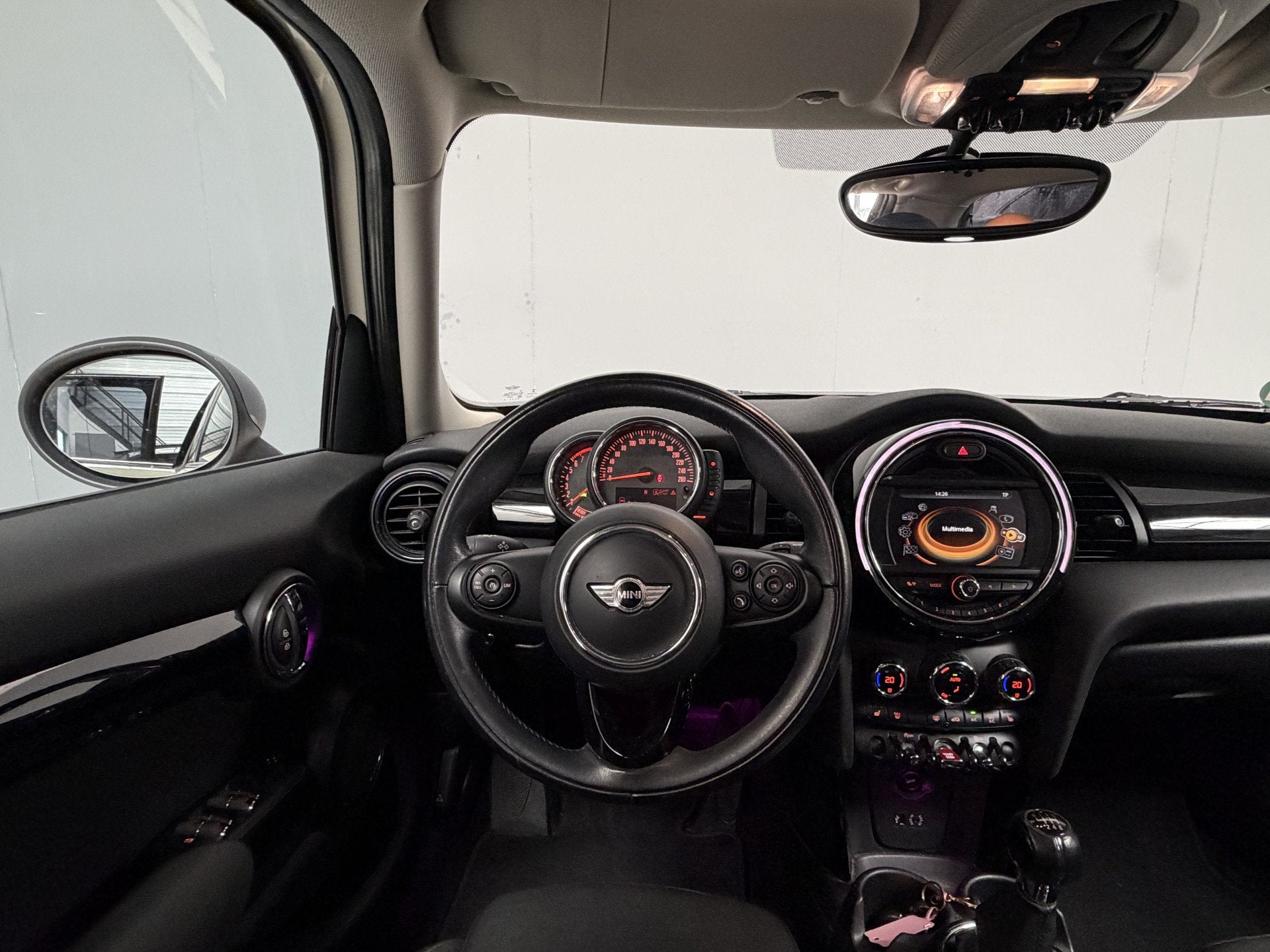 MINI 5-deurs 1.5 Cooper Chili GARANTIE|Cruise|Navi|Sportstoe, Auto's, Mini, 136 pk, Gebruikt, Met garantie (alle), Leder en Stof