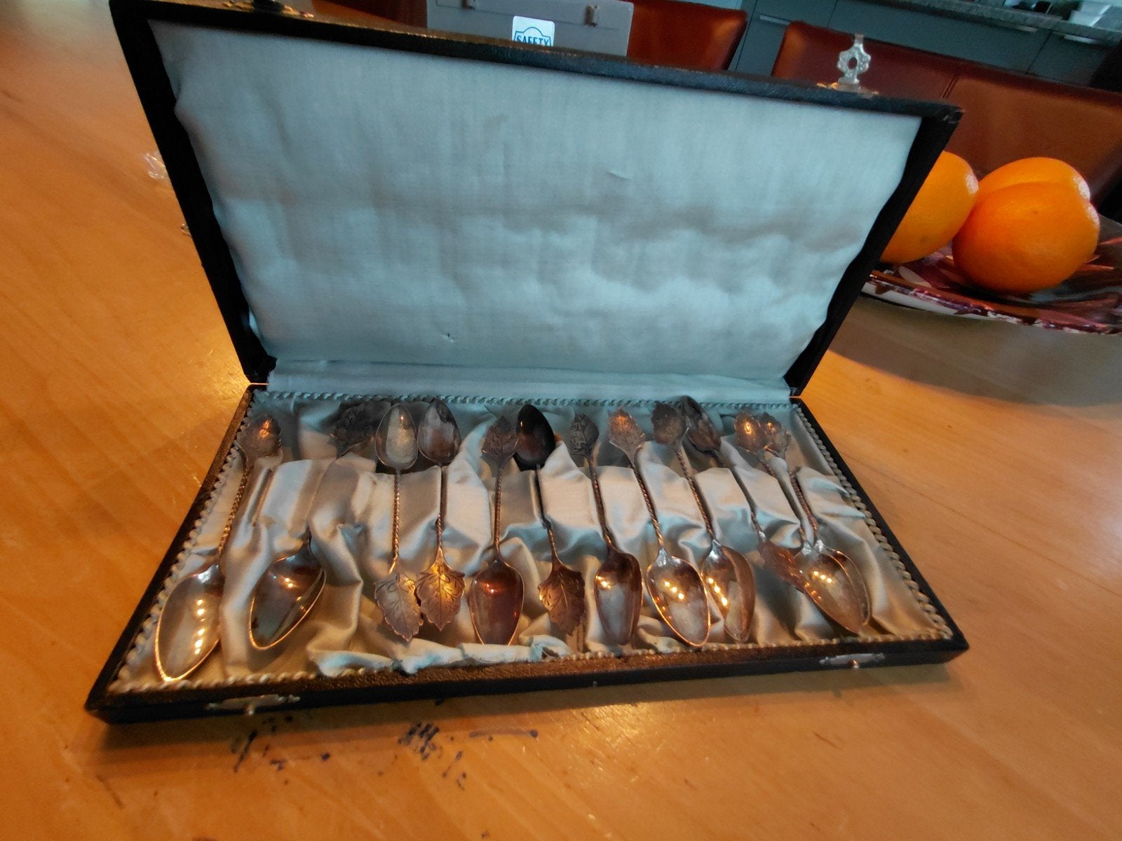 12 PRACHTIGE ANTIEK ZILVEREN LEPELTJES MET OUD ZWAARDJE EN I, Ophalen of Verzenden