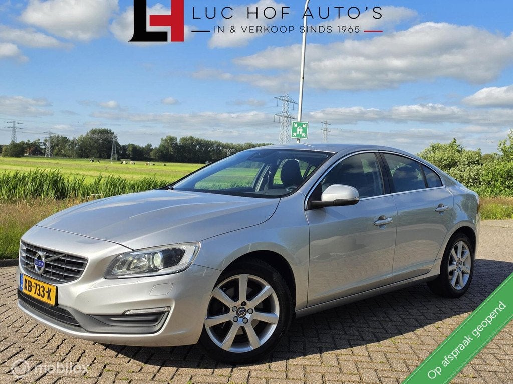 Volvo S60 1.5 T2 Kinetic SUPER ONDERHOUDEN !, Auto's, Volvo, Euro 6, 4 cilinders, S60, 122 pk