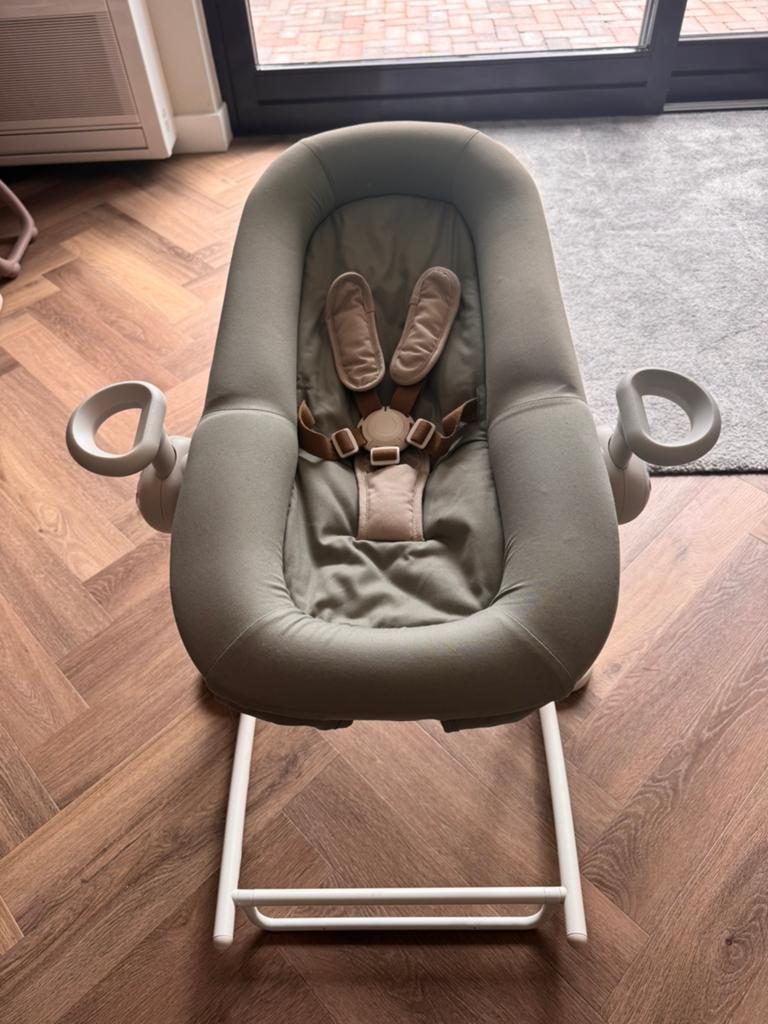 Beaba wipstoel met verkleiner - Zo goed als nieuw, Kinderen en Baby's, Wipstoeltjes, Wipstoel, Ophalen, Overige merken, Met gordel(s) of riempje(s)