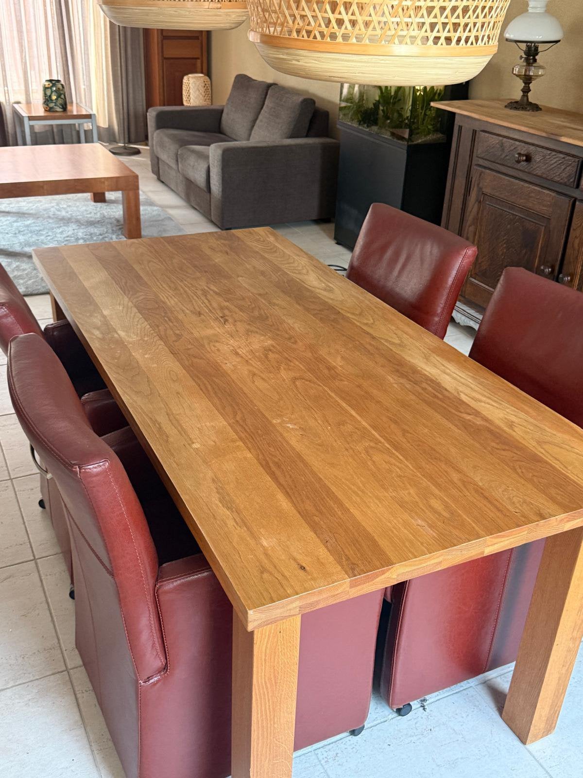 Eettafel met 4 stoelen (verstelbaar, wieltjes), Ophalen, Zo goed als nieuw, 4 tot 6 stoelen