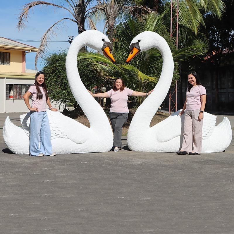 Swan Amore – Zwaan Hoogte 302 cm