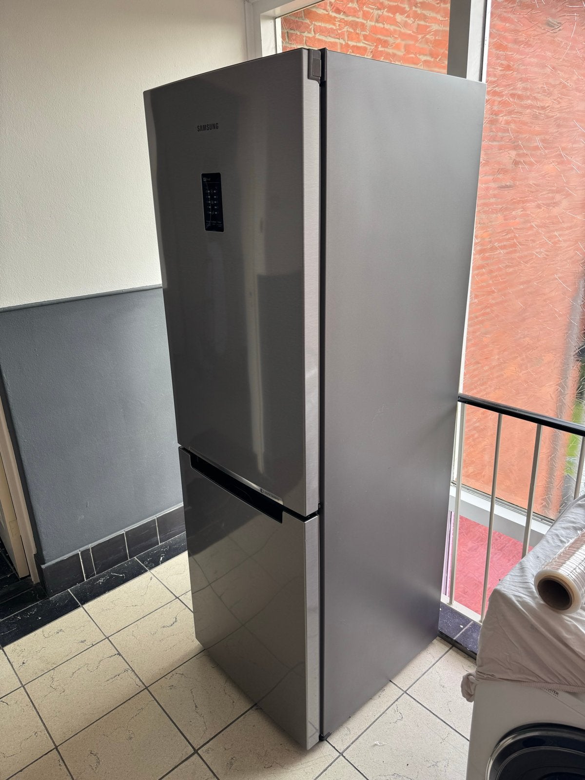 Foto 3 van Samsung Koel-vriescombinatie RB29FERNCSA - Zo goed als nieuw