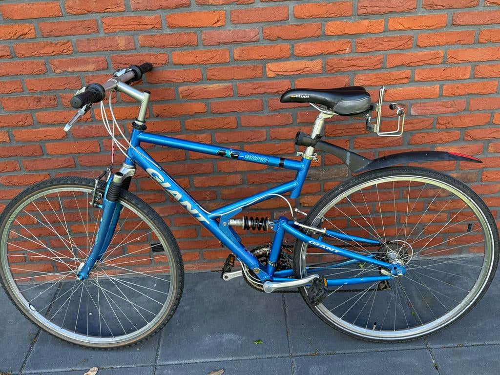 Giant mountainbike met vering - Blauw, Fietsen en Brommers, Fietsen | Mountainbikes en ATB, Fully, 49 tot 53 cm, Zo goed als nieuw