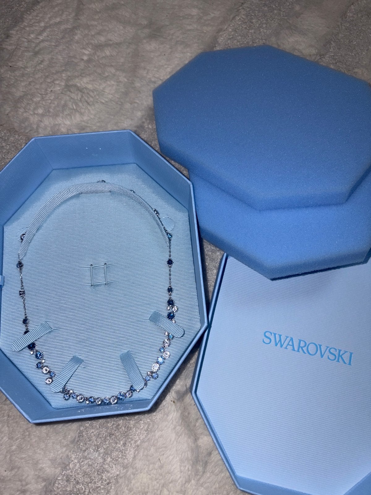 Swarovski ketting met blauwe en witte kristallen, Met kristal, Overige materialen, Blauw, Ophalen of Verzenden