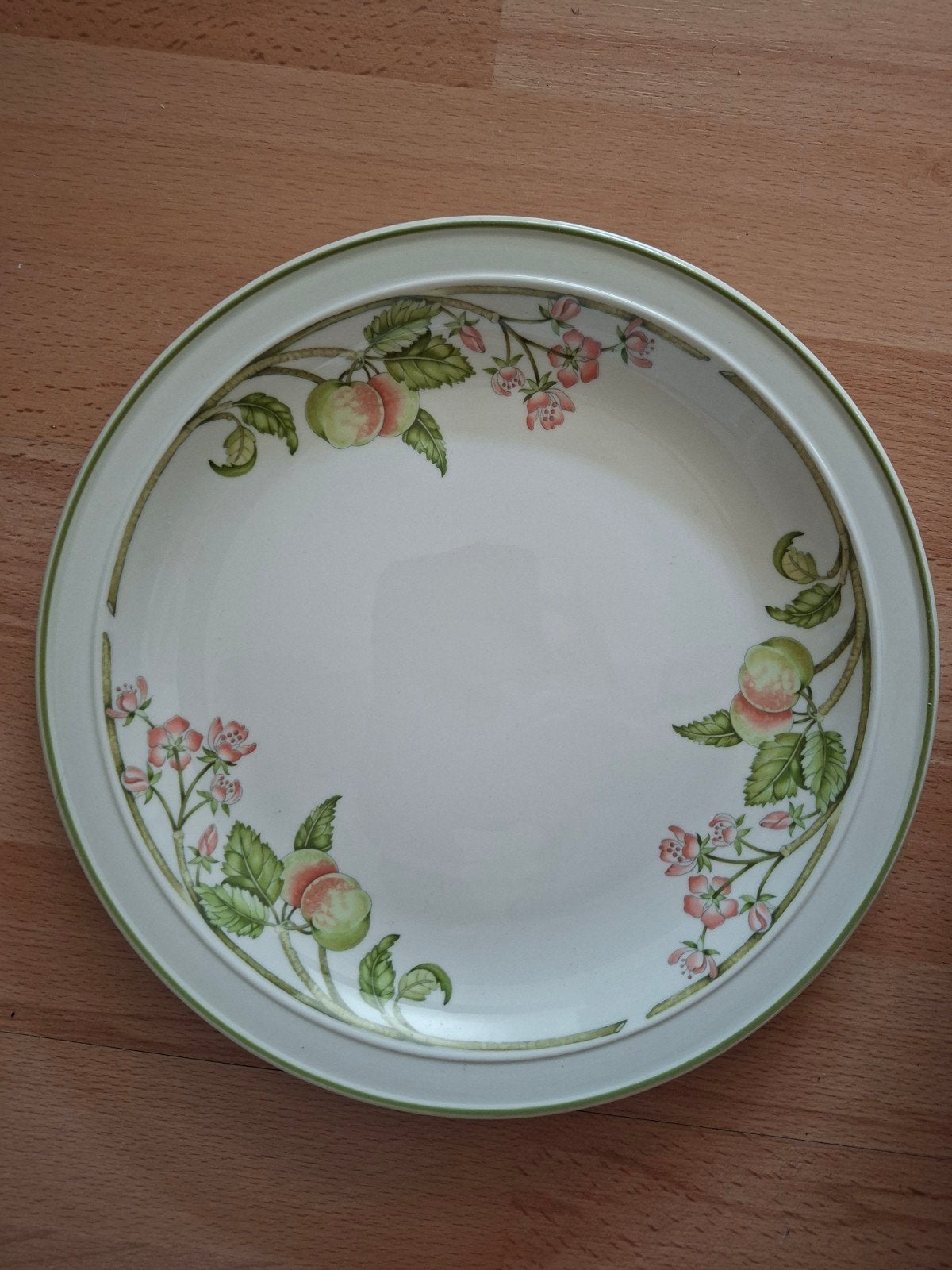 Wedgwood Wild Apple bord - Oven to Table - Made in England, Ophalen, Zo goed als nieuw, Porselein, Bord(en)