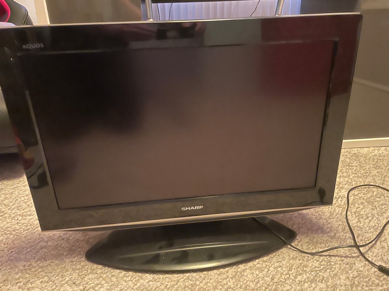 Sharp Aquos TV - Compacte televisie met diverse aansluitinge, Audio, Tv en Foto, Televisies, Gebruikt, 50 Hz, Ophalen of Verzenden