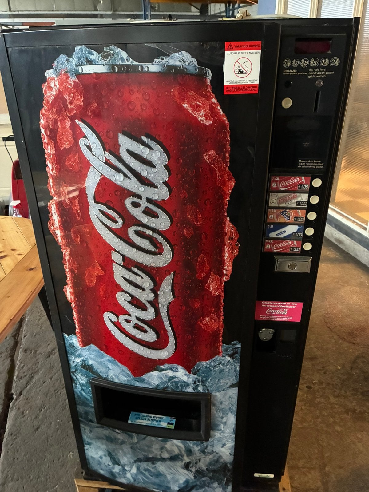 Originele Coca-Cola Vendo 100 gekoelde frisdrankautomaat, Ophalen, Gebruikt