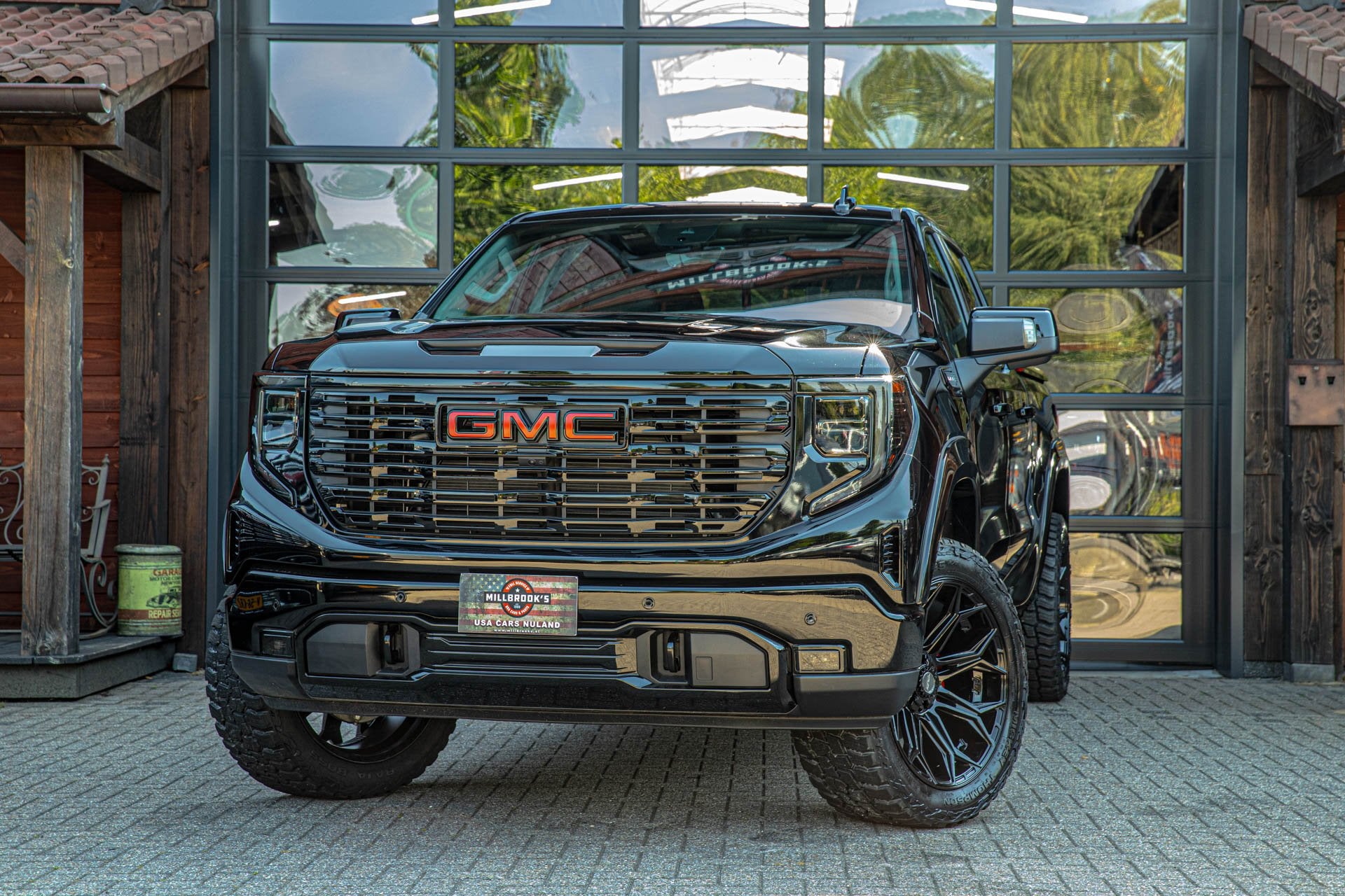 GMC Sierra Gmc Denali 6.2L V8 Wide body LPG | Widebody | Bla, Auto's, Automaat, 426 pk, Zwart, Bedrijf