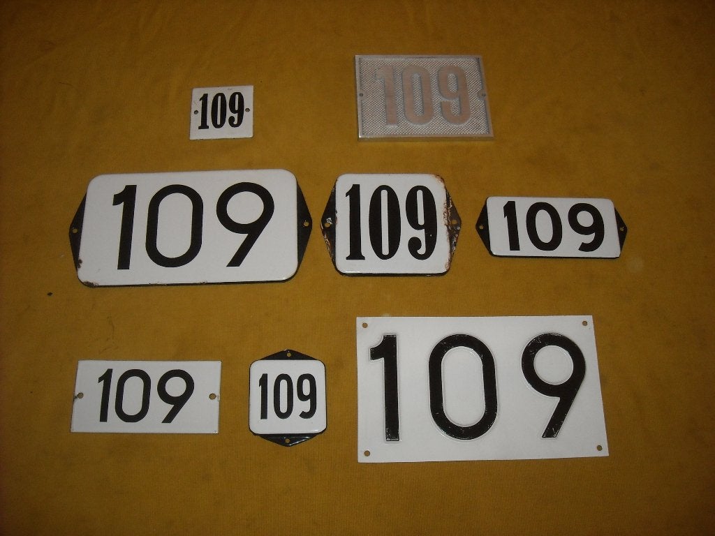 oud emaille huisnummer 109 ook 110 111 112 113 114 115 116 7, Ophalen of Verzenden