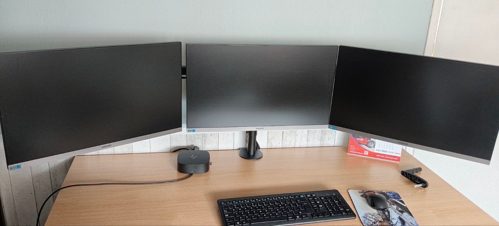3 Samsung monitoren met monitorbeugel, Computers en Software, Monitoren, IPS, Full HD, Samsung, Kantelbaar