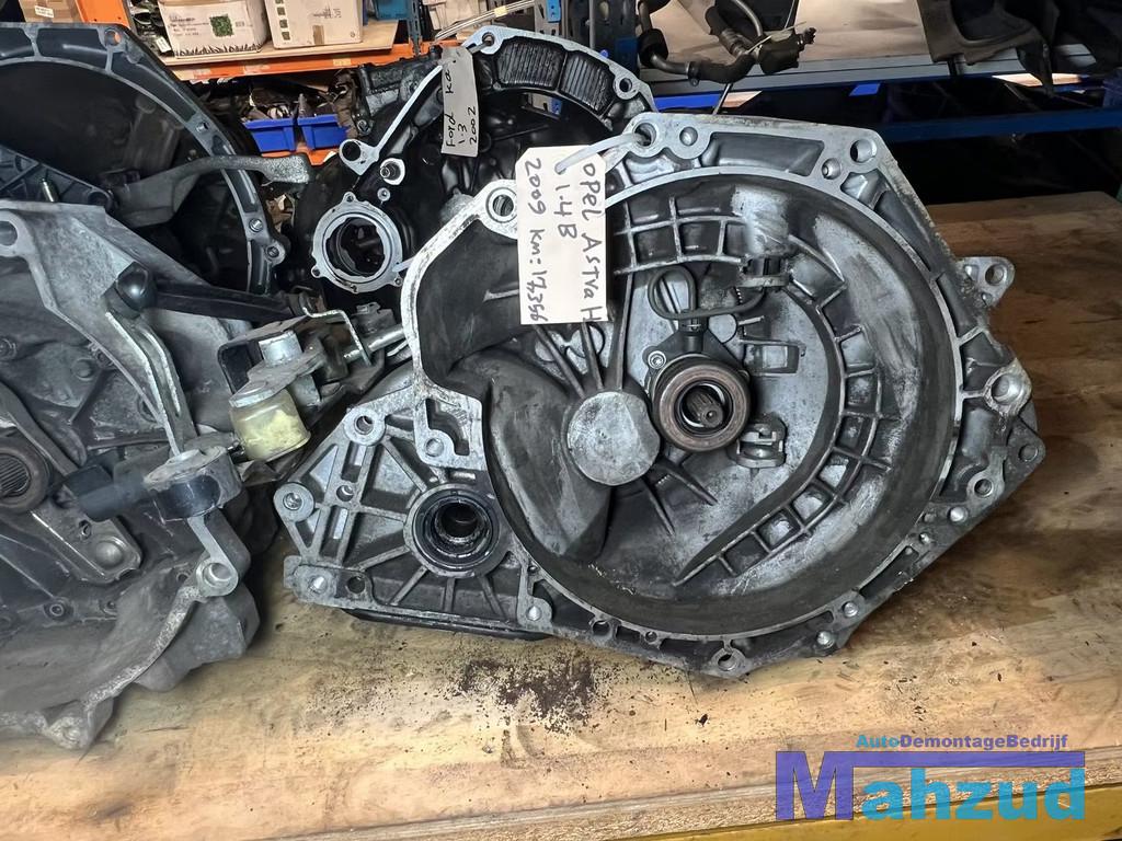 OPEL ASTRA H 1.4 Versnellingsbak 2005-2011, Auto-onderdelen, Transmissie en Toebehoren, Gebruikt, Ophalen of Verzenden