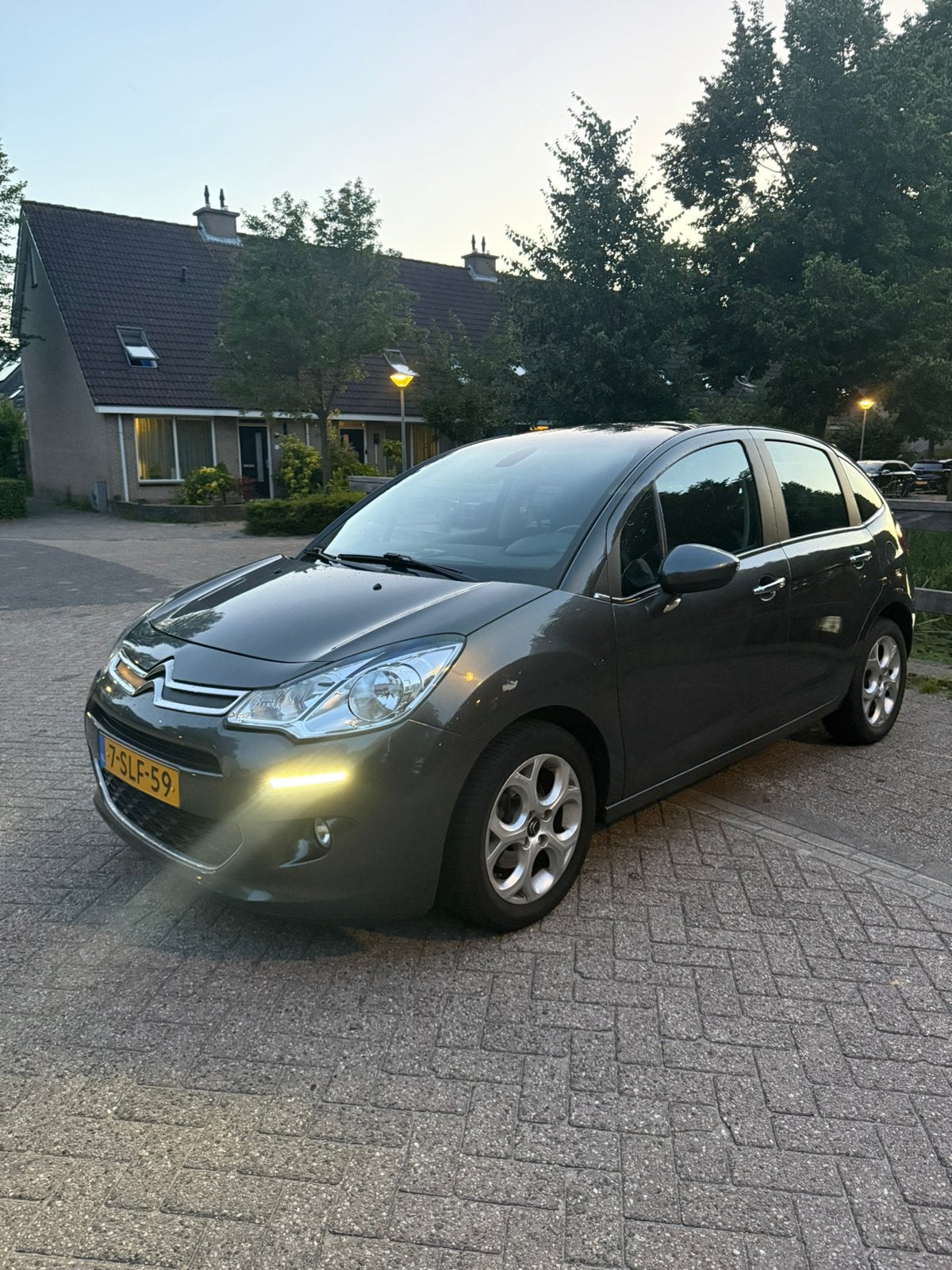 Citroën C3 1.6 VTi Automaat Exclusive, Auto's, 15 km/l, 4 cilinders, 49 €/maand, Origineel Nederlands