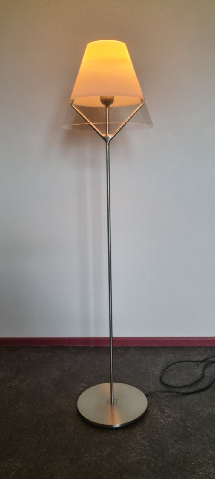 2x Italiaanse vloerlampen Lucitalia Pragma touch, Ophalen, Kunststof, 150 tot 200 cm