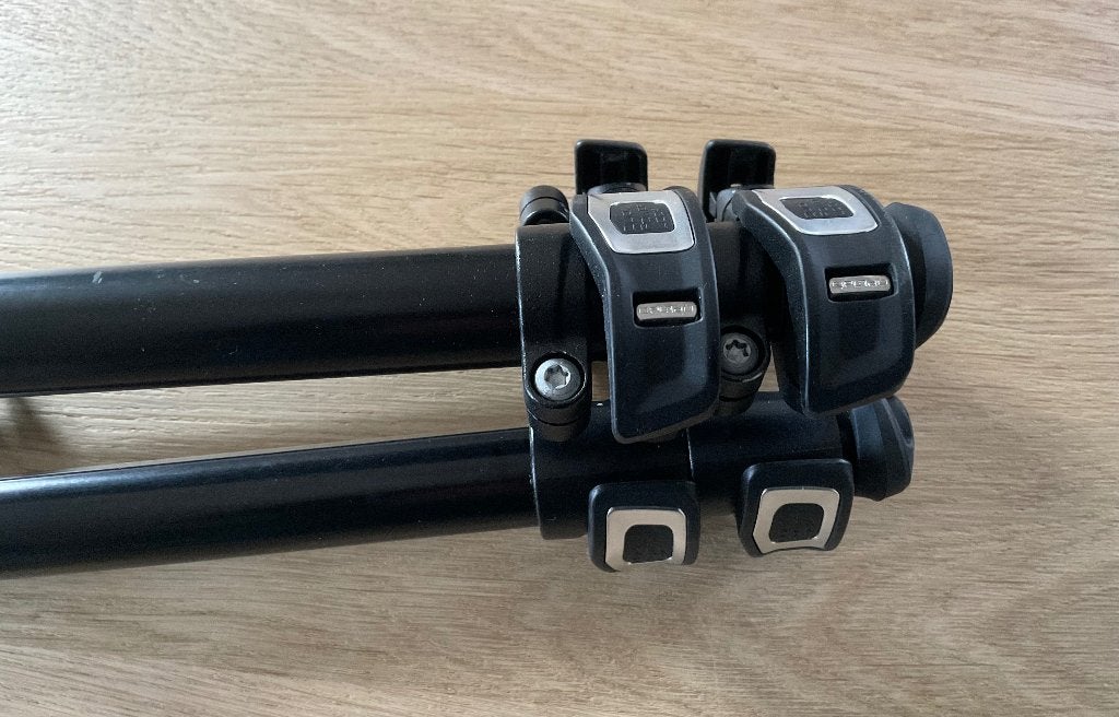 Manfrotto Statief tripod, Flexibele poten, Zo goed als nieuw, 150 tot 175 cm, Manfrotto