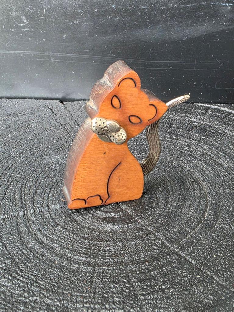 Houten kat met zilveren bek en staart, Antiek en Kunst, Verzenden, Zilver