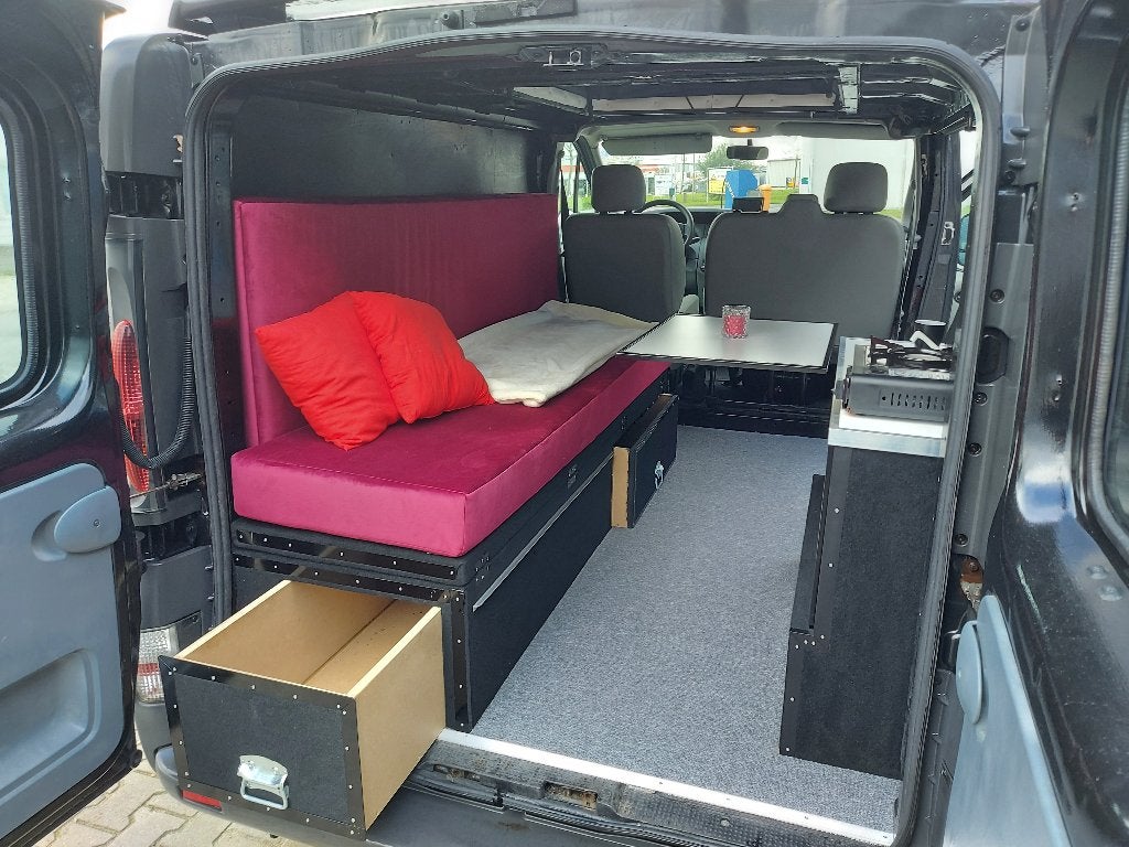 Opel vivaro 2,5 cdti ( apk 8 april 27 ), Caravans en Kamperen, Campers, Overige merken, Tot en met 2, Particulier, ABS