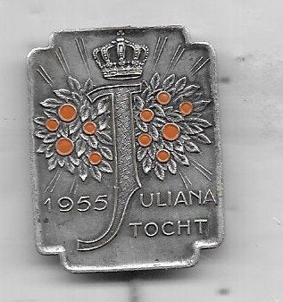 1955 JULIANA TOCHT SPELD NR 2, Ophalen of Verzenden, Gebruikt, Sport, Speldje of Pin
