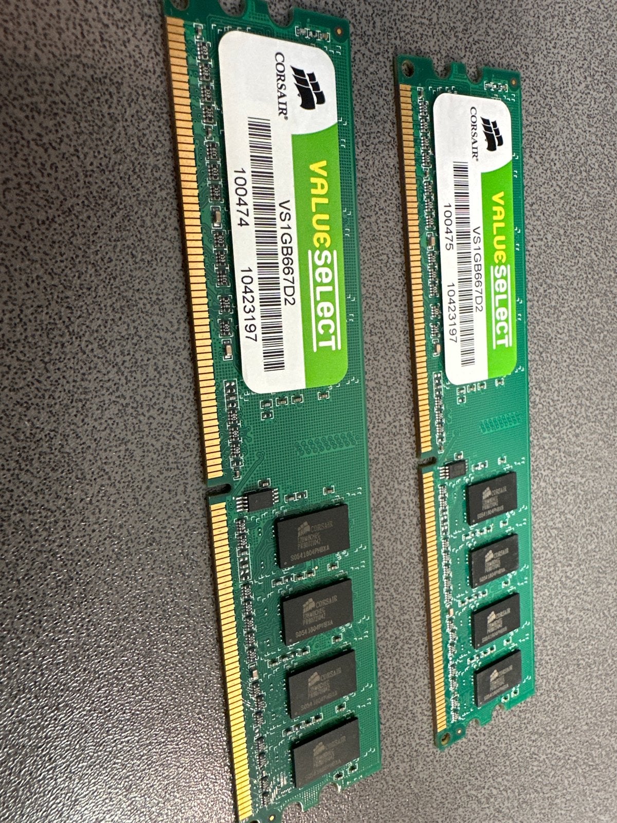 Corsair ValueSelect DDR2 RAM Geheugen (2x 1GB), Computers en Software, RAM geheugen, Gebruikt, Server, 2 GB, DDR2, Ophalen of Verzenden