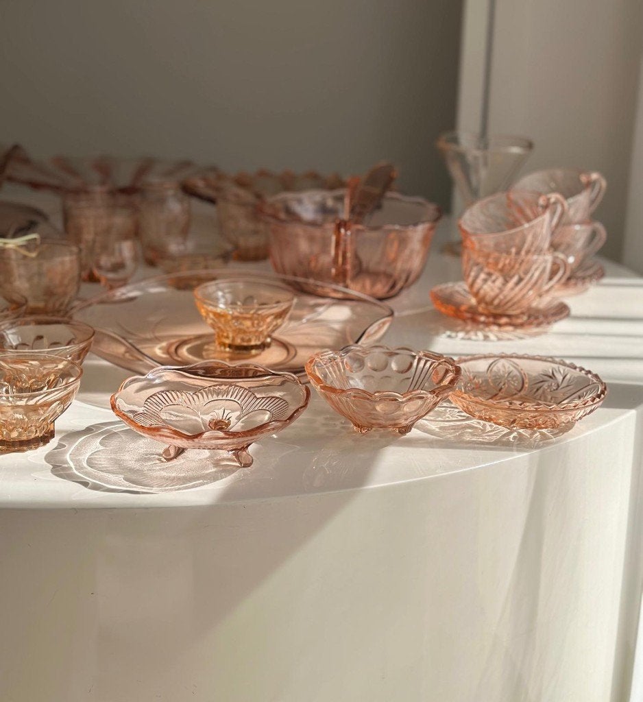 Servies Rosaline Roze Persglas, Antiek en Kunst, Antiek | Glas en Kristal, Ophalen