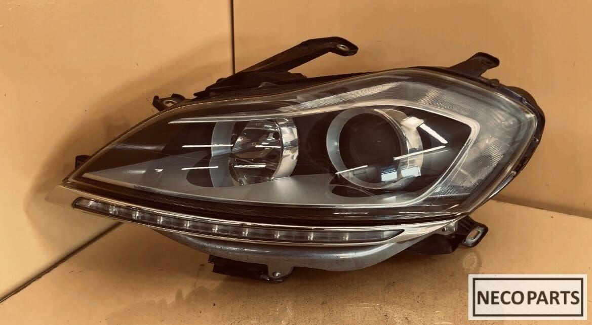 LANCIA DELTA XENON KOPLAMP 2008-2014 ALLES LEVERBAAR !!!, Gebruikt, -, -, Ophalen of Verzenden