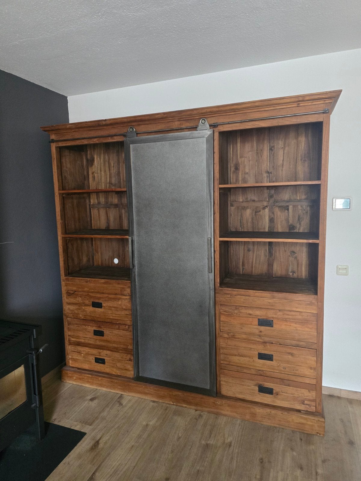 Robuuste boekenkast met schuifdeur en lades, Met plank(en), Gebruikt, 200 cm of meer, 200 cm of meer