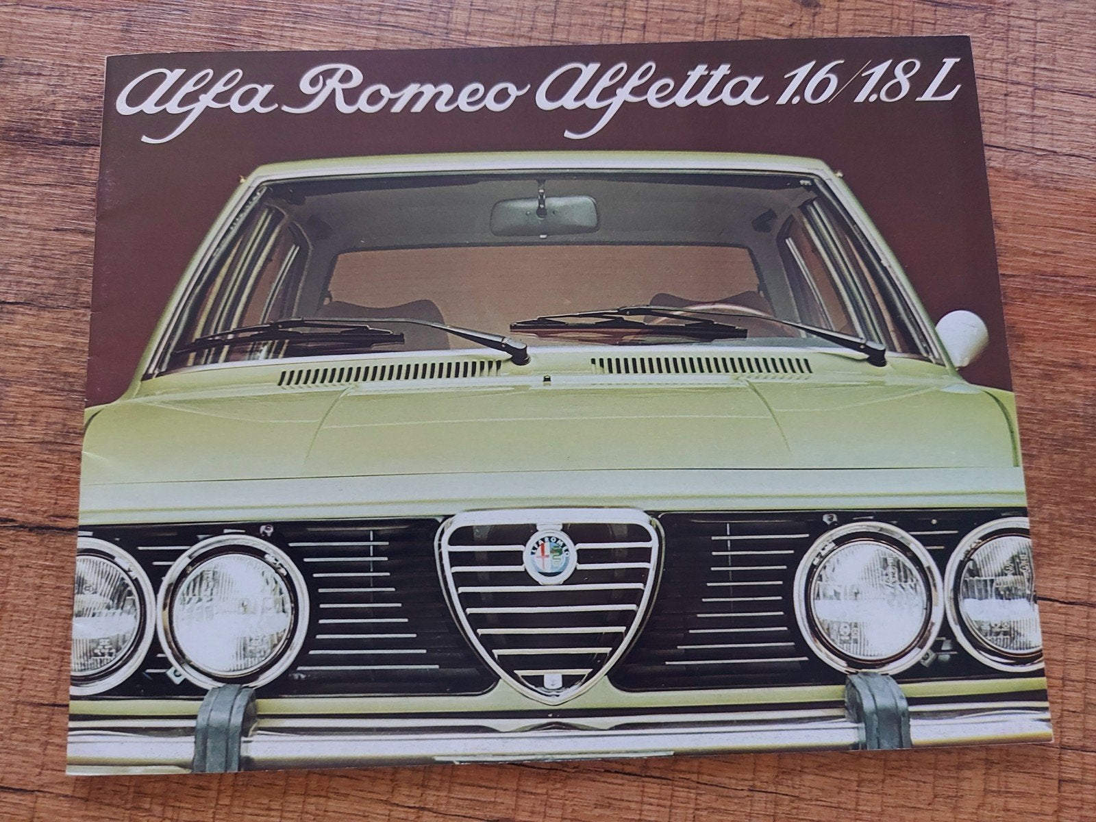 1977 Alfa Romeo Alfetta 1.6/1.8 L folder NL, Ophalen of Verzenden, Zo goed als nieuw, Alfa Romeo