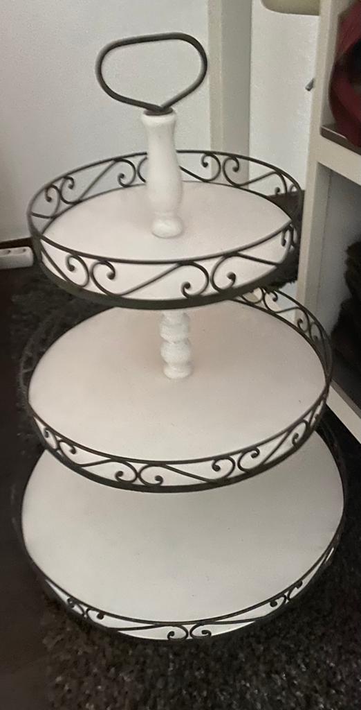 Decoratieve Etagère - 3 Lagen, Wit met Zwart Metaal, Ophalen, Zo goed als nieuw