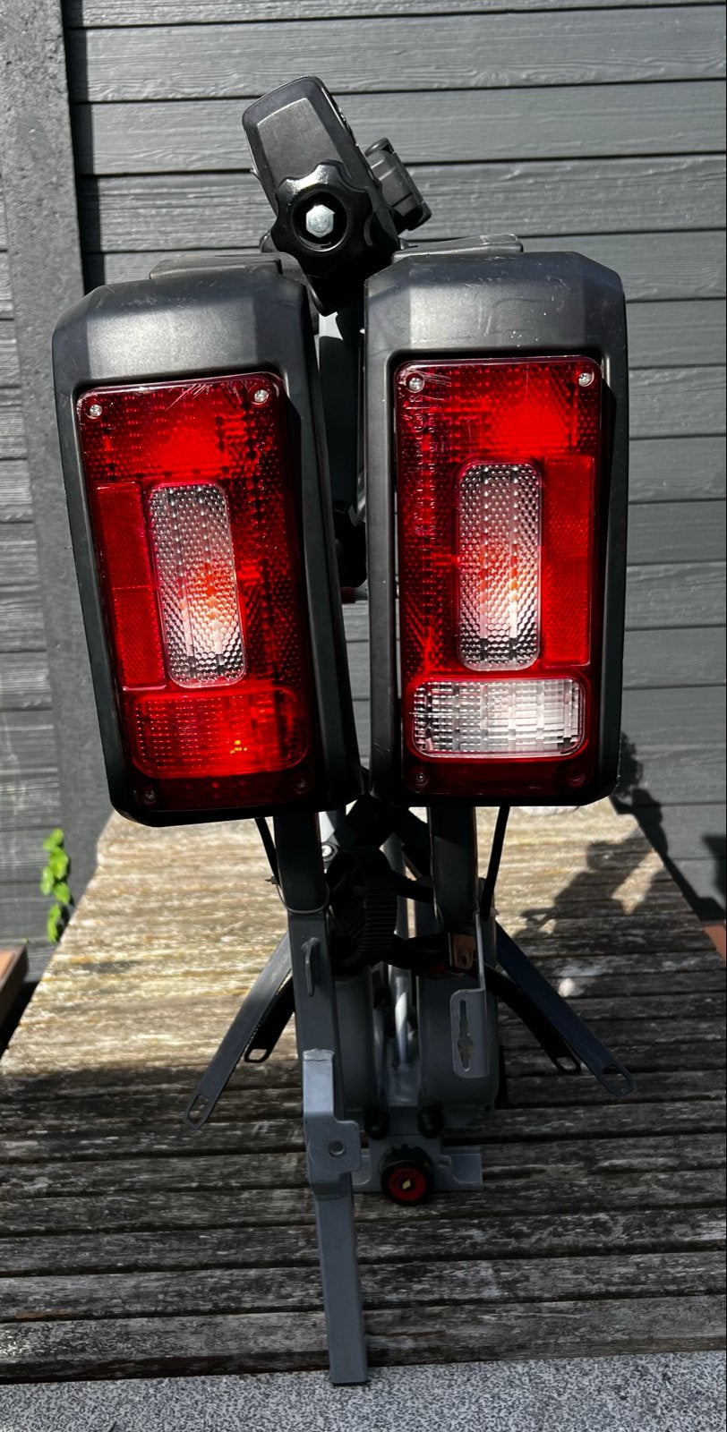 Handige fietsendrager voor 2 elektrische fietsen tot 60 kg, Auto diversen, Ophalen, Zo goed als nieuw, 2 fietsen, Trekhaakdrager
