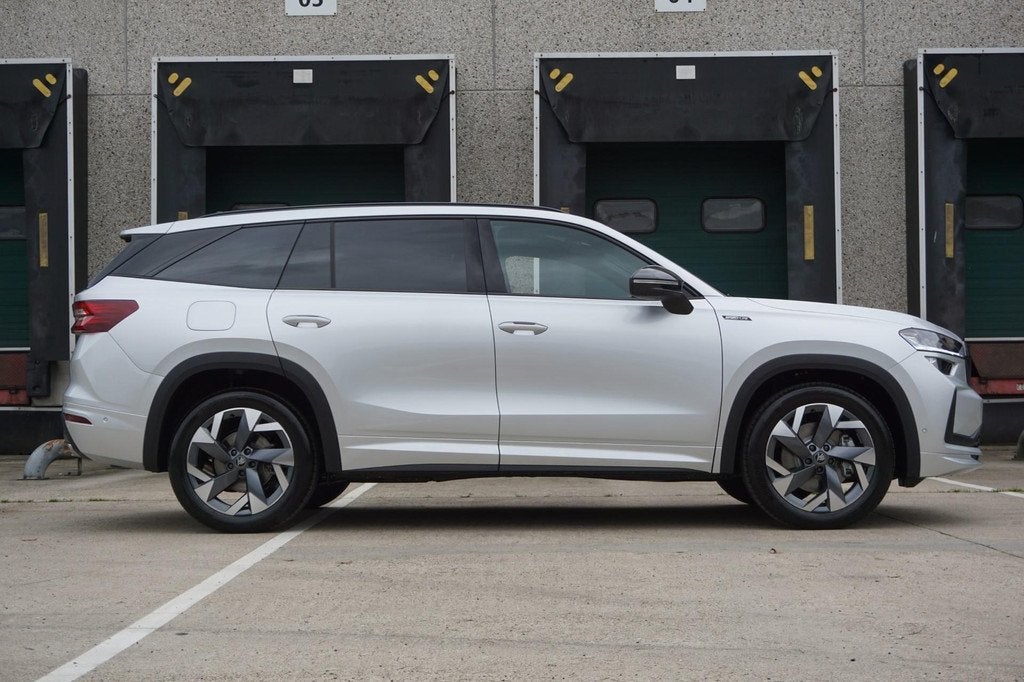 Skoda Kodiaq 1.5 TSI 204pk PHEV Sportline Business | Trekhaa, Auto's, Skoda, Euro 6, 4 cilinders, 250 km/l, 26 kWh