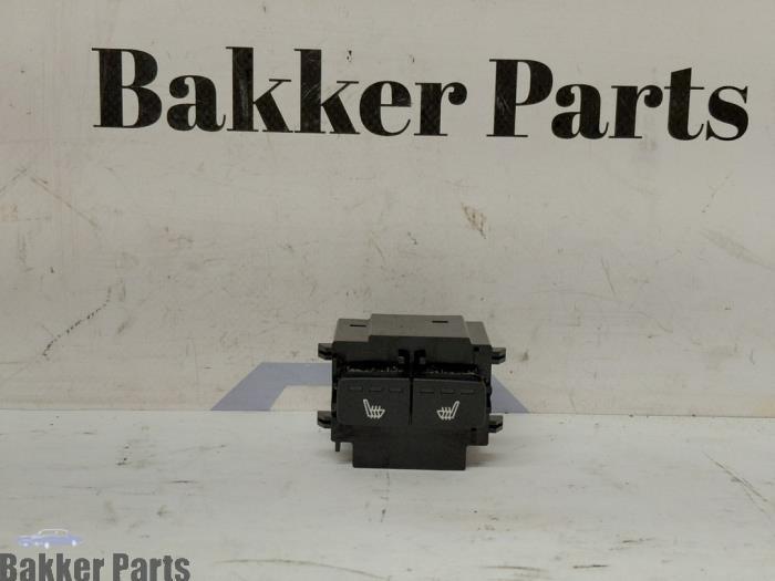 Stoelverwarmings Schakelaar van een Volvo V60, Gebruikt, -, -, Ophalen of Verzenden