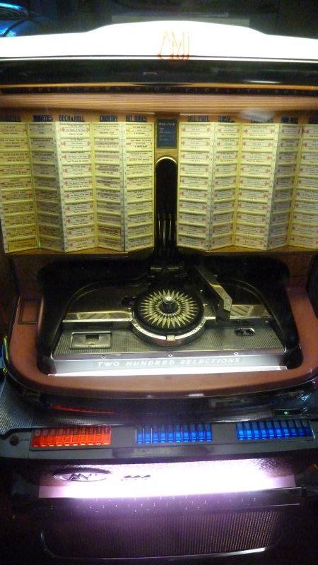 AMI model H 200 E, Verzamelen, Automaten | Jukeboxen, Ophalen, Zo goed als nieuw, 1950 tot 1960, Ami