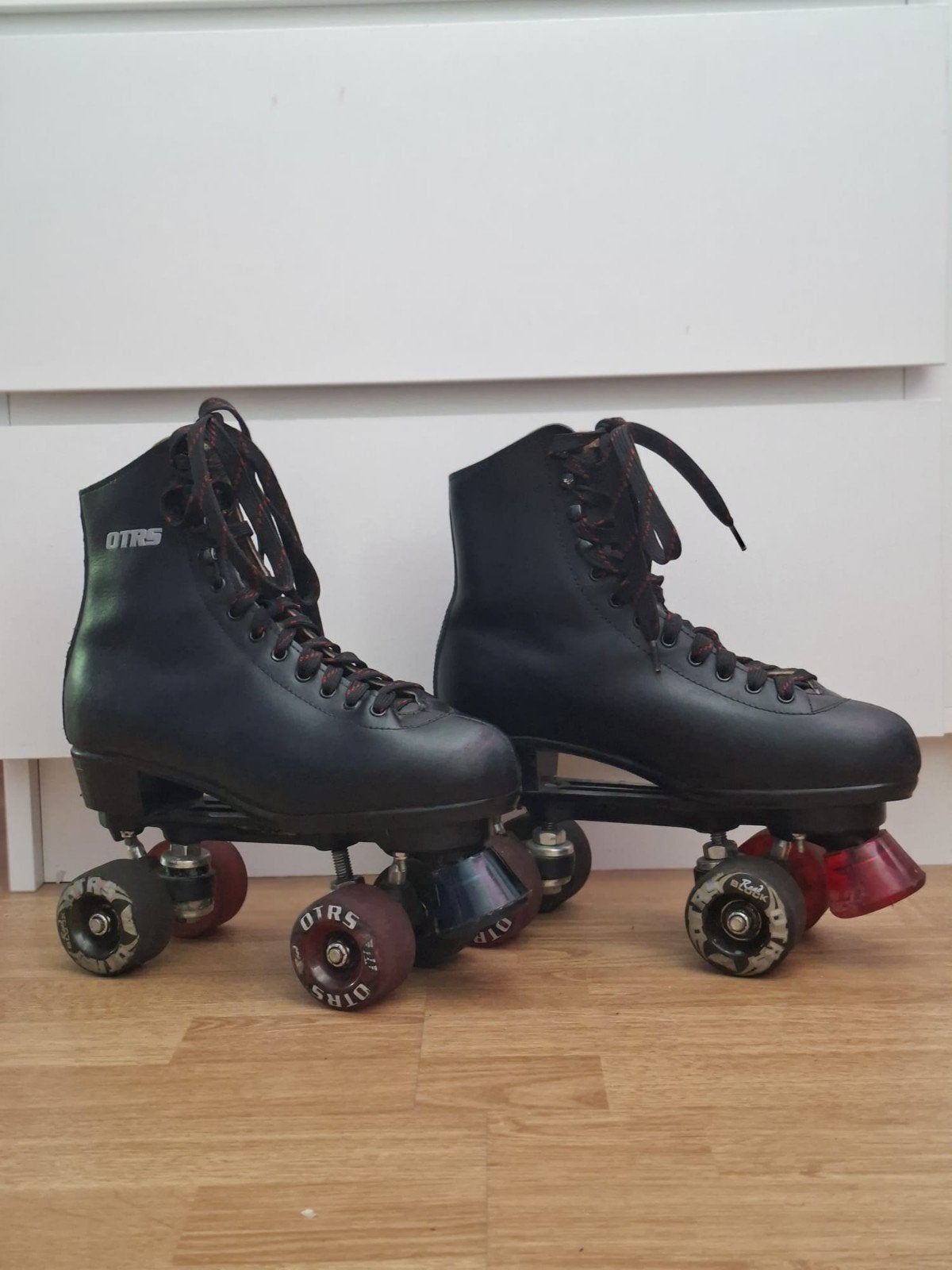 Zwarte OTRS rollerskates maat 40, LET OP: OPHALEN!, Ophalen, Zo goed als nieuw