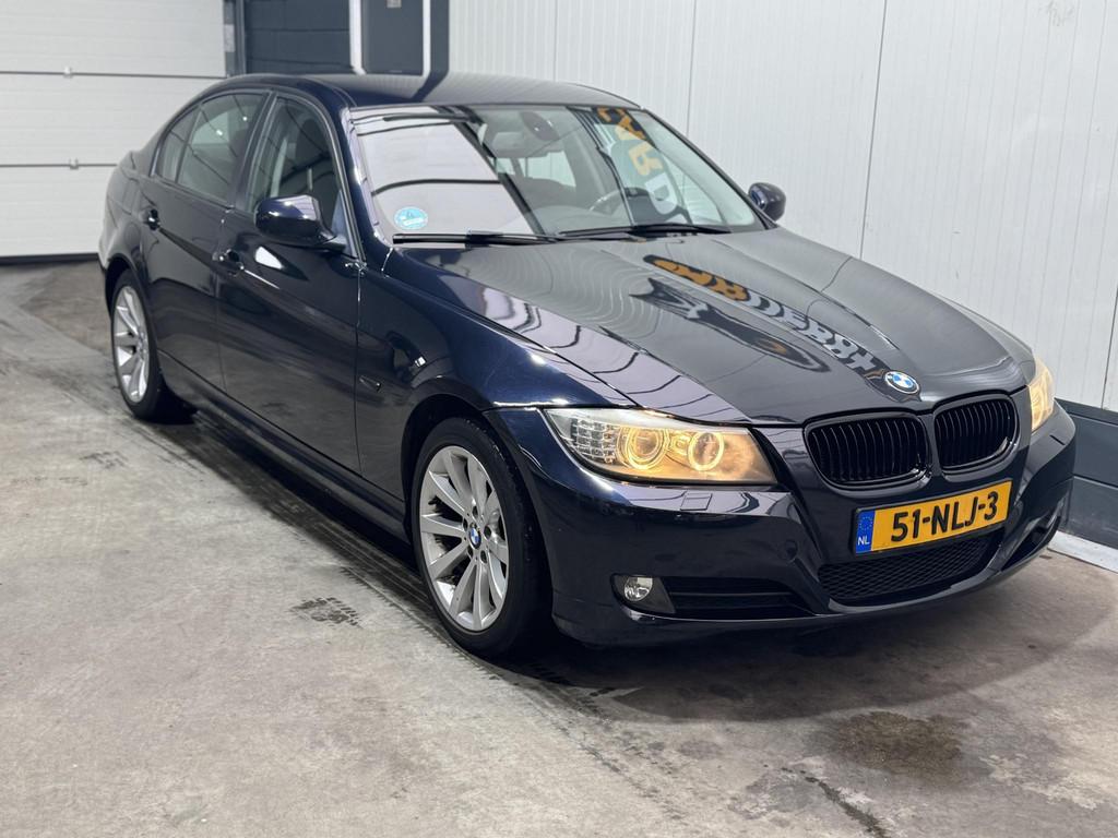 BMW 3-serie 318i Business Line, Auto's, BMW, Euro 5, Blauw, Origineel Nederlands, Handgeschakeld